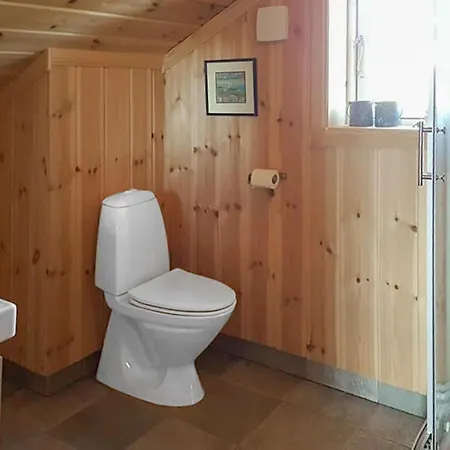 בית נופש Awesome In With Sauna